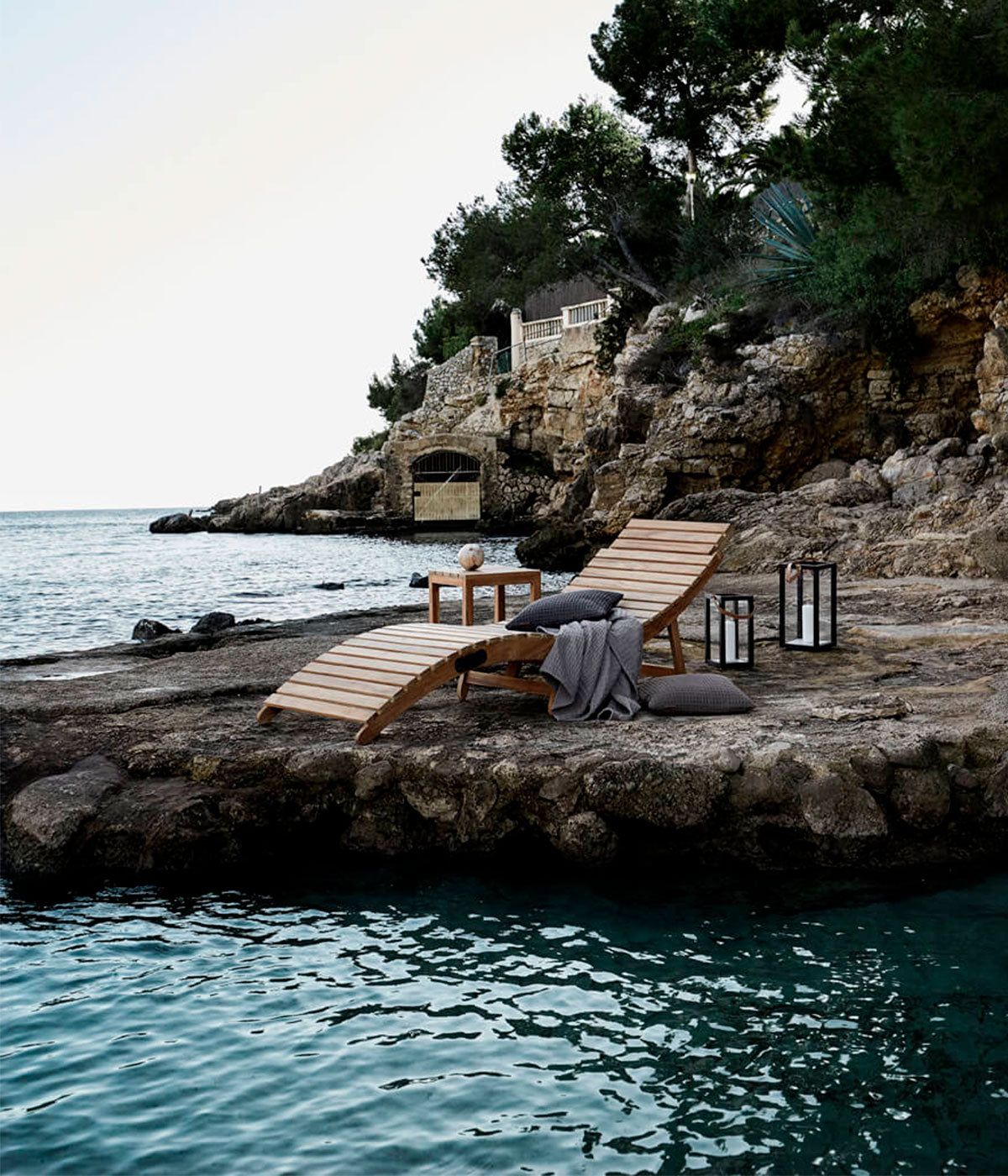 MUUBS Φανάρι Φανάρι Storm L Μαύρο Ανακυκλώσιμο Μη Επεξεργασμένο Ξύλο Τeak W20xL20xH40 cm MUUBS