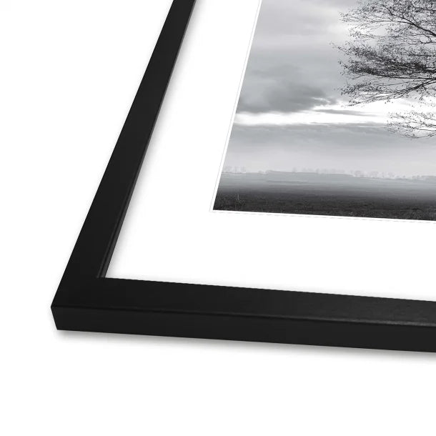 INCADO Κορνίζα Copy of Κορνίζα Nordic Line Slim Modern Safety PLΜαύρο Ξύλο Ακ. Γυαλί 30x40 cm INCADO