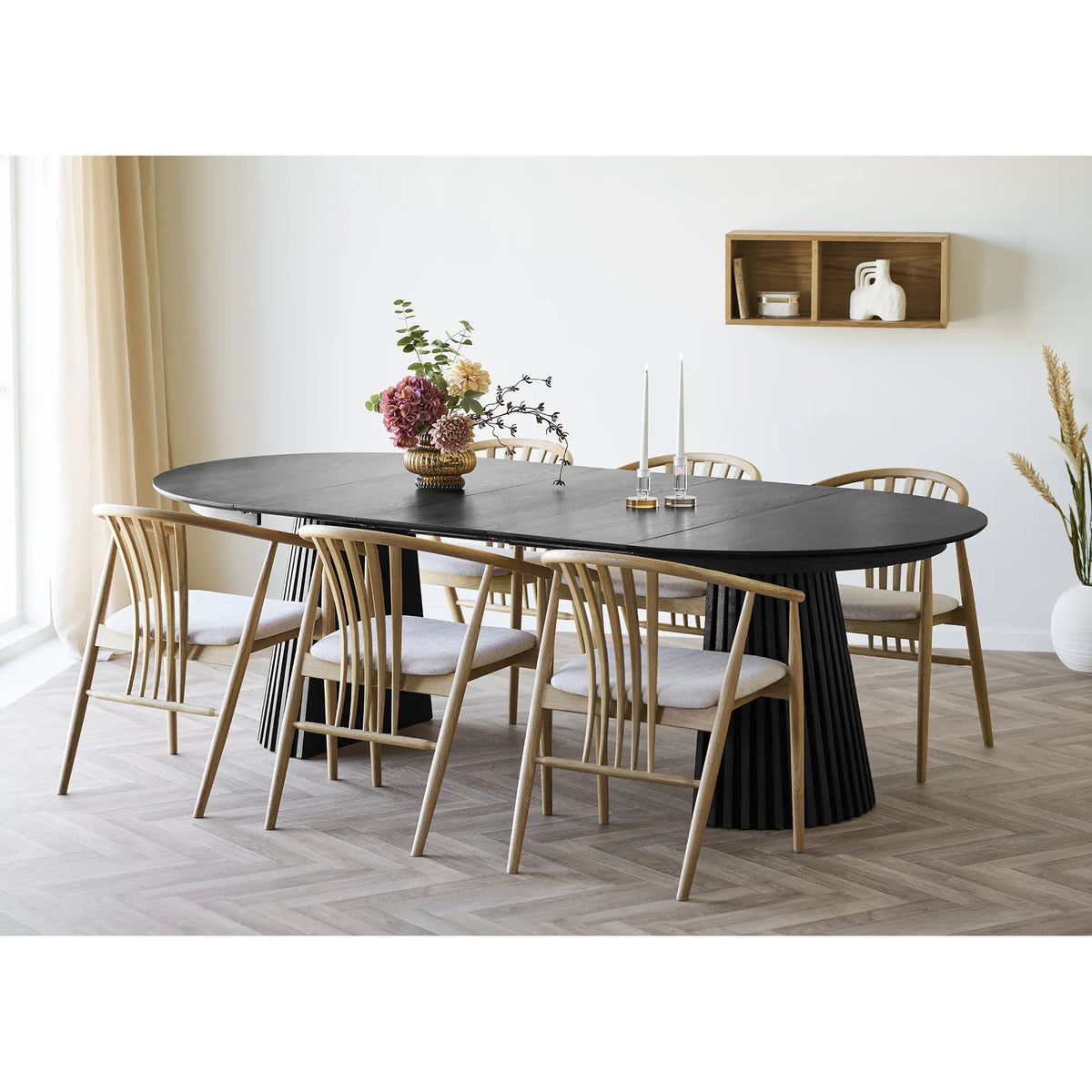 Osaka Dining Table Στρογγυλή 3 Επεκτάσεων, Oak Veneer Μαύρη, MDF ø120x120-160-200-240x75 cm NORDIC HOUSE