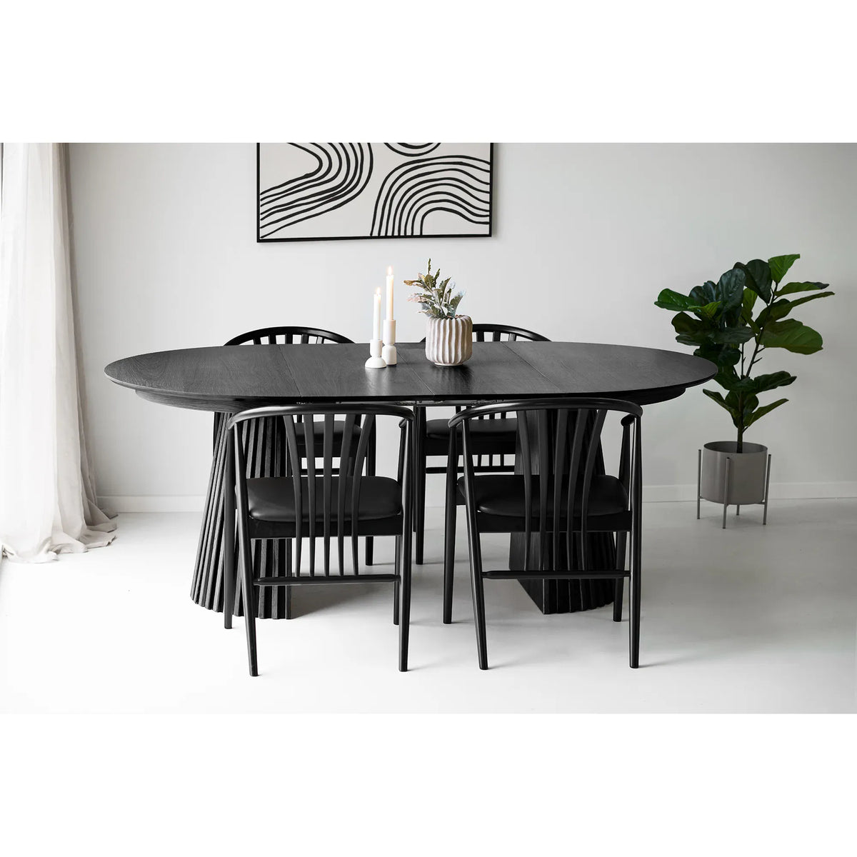 Osaka Dining Table Στρογγυλή 2 Επεκτάσεων, Oak Veneer Μαύρη, MDF ø120x120-160-200x75 cm NORDIC HOUSE (Copy)