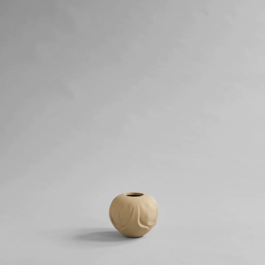 101 COPENHAGEN Βάζο Orimono Vase Mini Κεραμικό Διακοσμητικό Βάζο Μπεζ Η9.5x12x12cm 101 COPENHAGEN