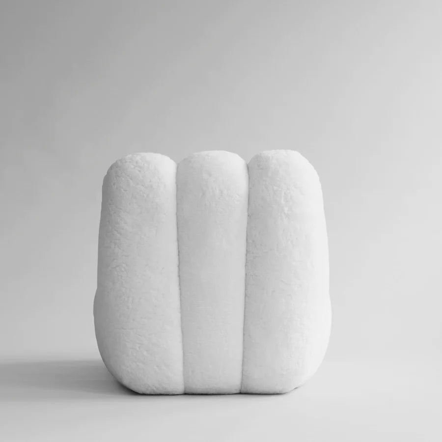 101 COPENHAGEN Πολυθρόνα Πολυθρόνα Toe Chair Sheepskin Λευκή L70xW80xH72 cm 101 COPENHAGEN