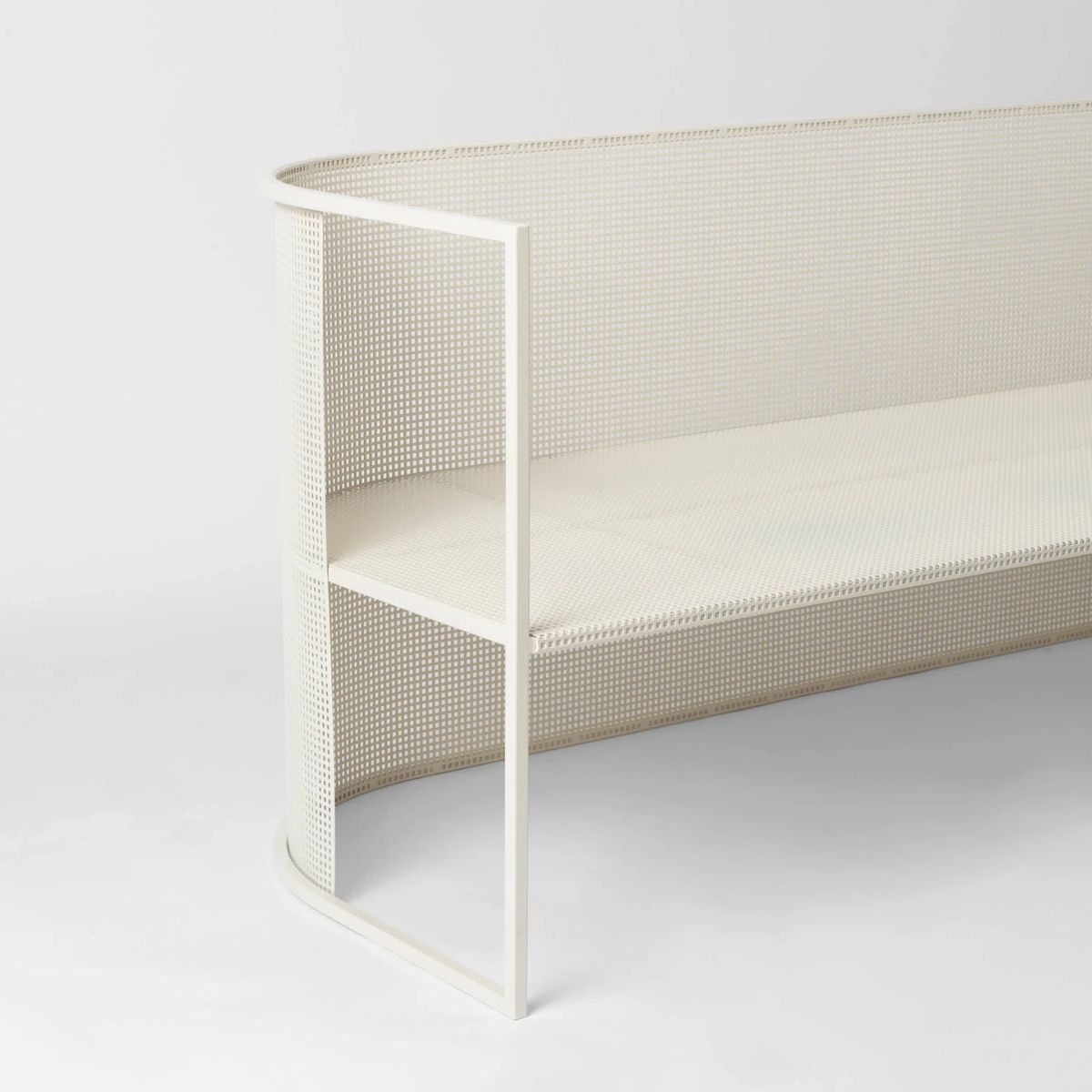 KRISTINA DAM studio bench Πάγκος Σαλονιού Bauhaus Μπεζ 64x17067cm KRISTINA DAM
