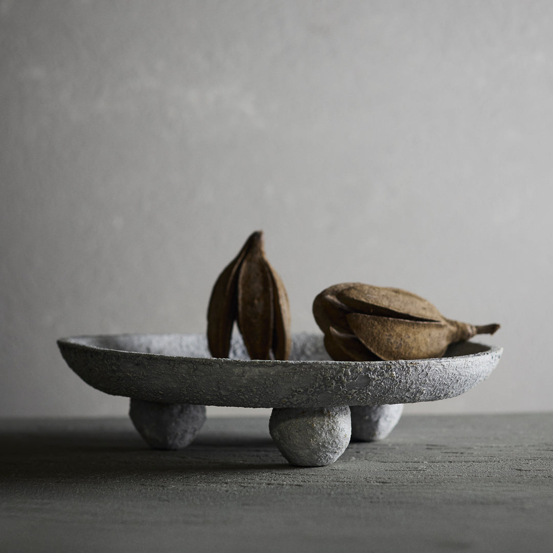 Διακοσμητικός Δίσκος Luna - Γκρι Τερακότα Ø32,5 x H8 cm MUUBS