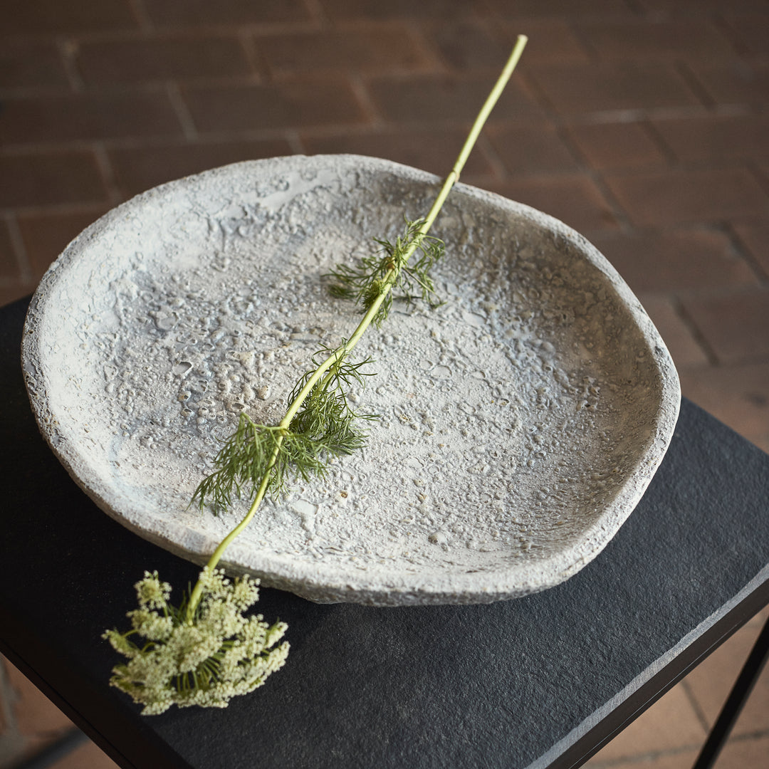 Διακοσμητικός Δίσκος Luna - Γκρι Τερακότα Ø32,5 x H8 cm MUUBS