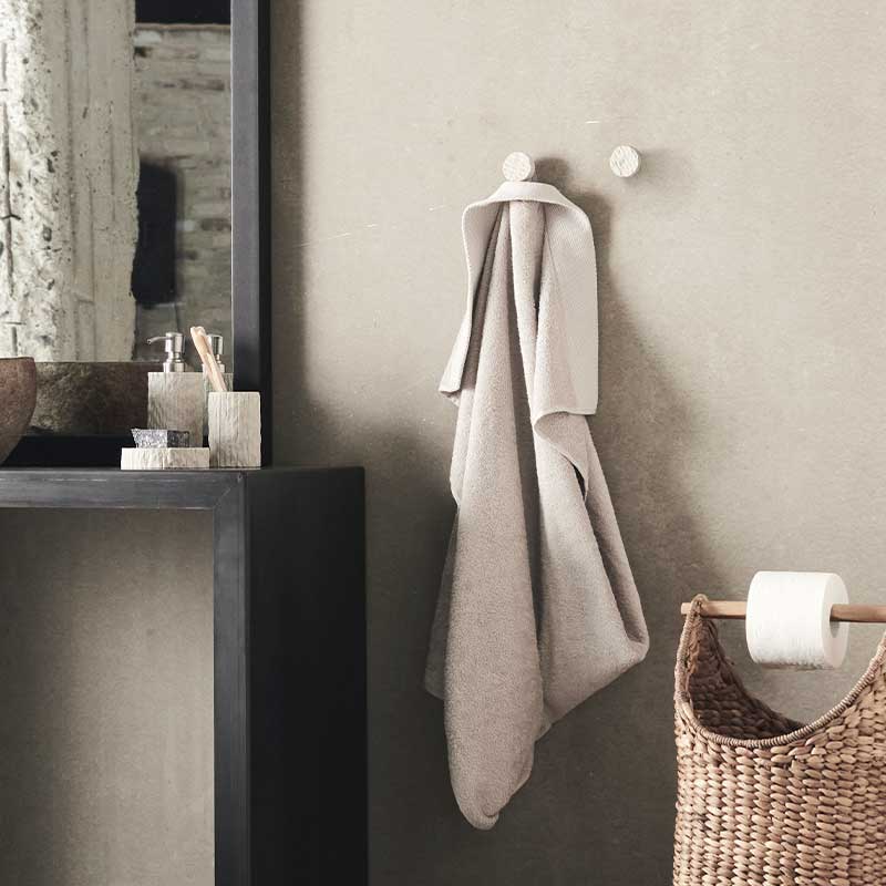 Δ8ιακοσμιτικά Πόμολα/Κρεμάστρα σετ 2 τμχ Kama Ψαμμίτης Υπόλευκο Ø4 cm MUUBS Media 1 of 5