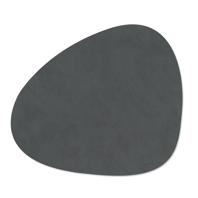 LIND DNA Σουπλά Σουπλά Dinner Mat Curve Nupo / Ανακ. Δέρμα Ανθρακί 37x44 cm LIND DNA