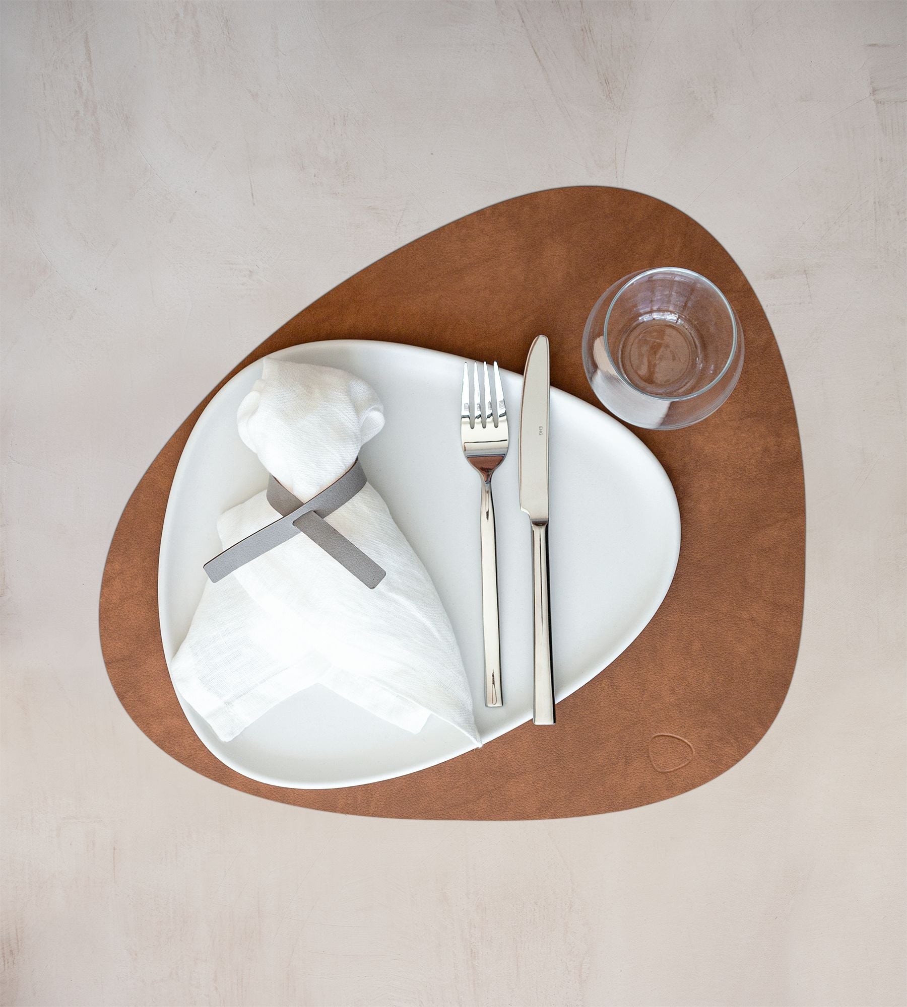LIND DNA Σουπλά Σουπλά Dinner Mat Curve Leather Nupo / Δέρμα Καφέ 37x44 cm LIND DNA