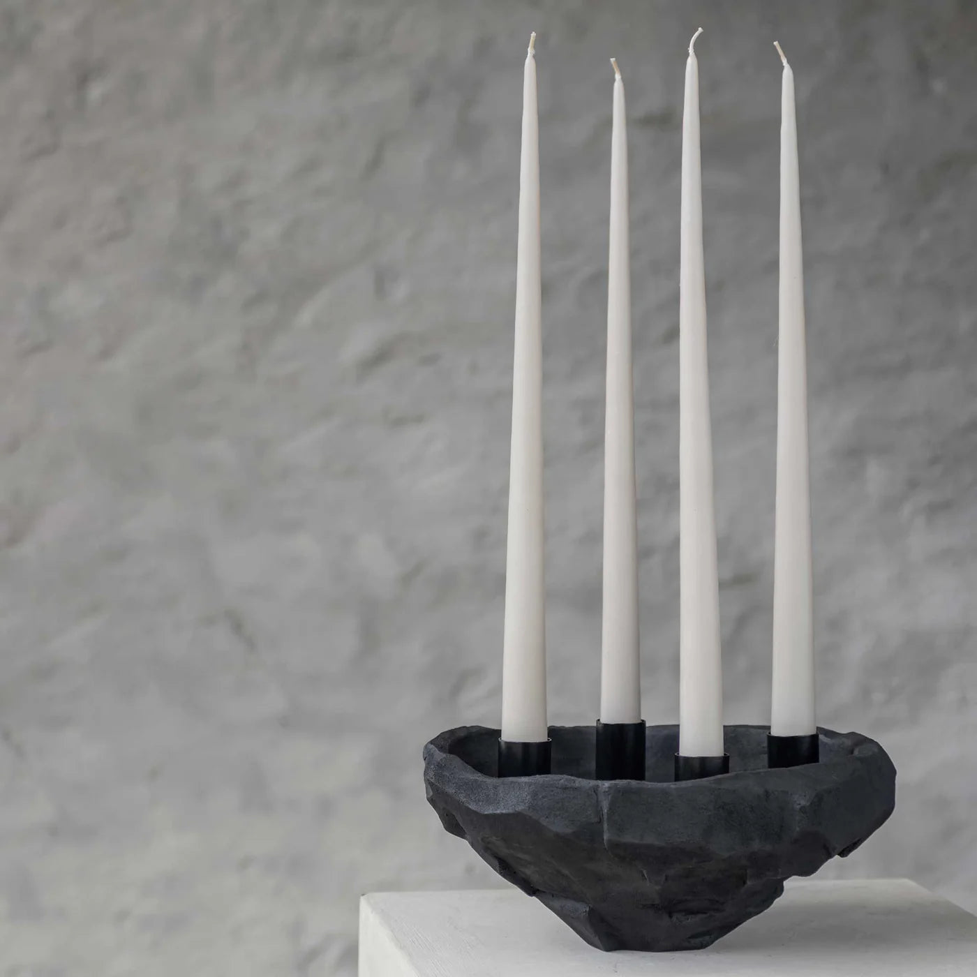 METTE DITMER Διακοσμητικό Μπολ Διακοσμητικό Μπολ Με Μεταλλικό Στεφάνι Nuki Ρητίνη Πέτρας / Μέταλλο Μαύρο Ø23 x H9,5 cm METTE DITMER