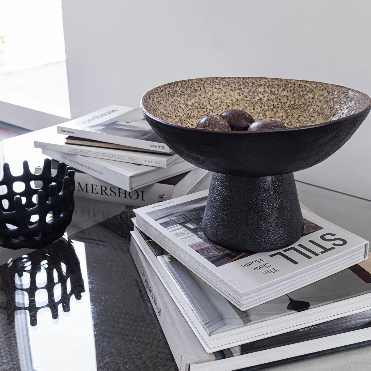 Διακοσμητικό Μπολ Με Βάση By Hand - Κεραμικό Sand Ø31,5 x H20 cm METTE DITMER