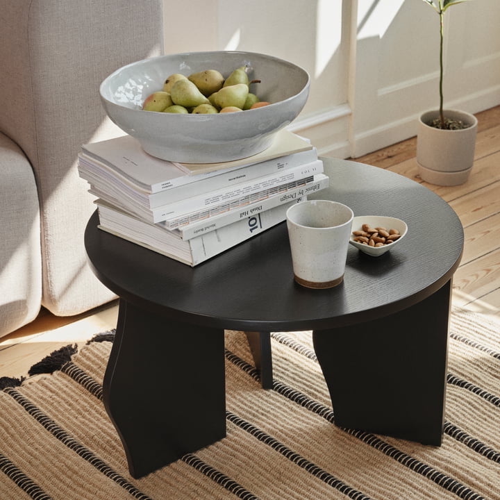 Broste Copenhagen Τραπέζι Βοηθητικό Τραπέζι Σαλονιού Brook Μαύρη Λάκα Ματ Καπλαμάς Τέφρας Ø60 x H35 cm Broste Copenhagen