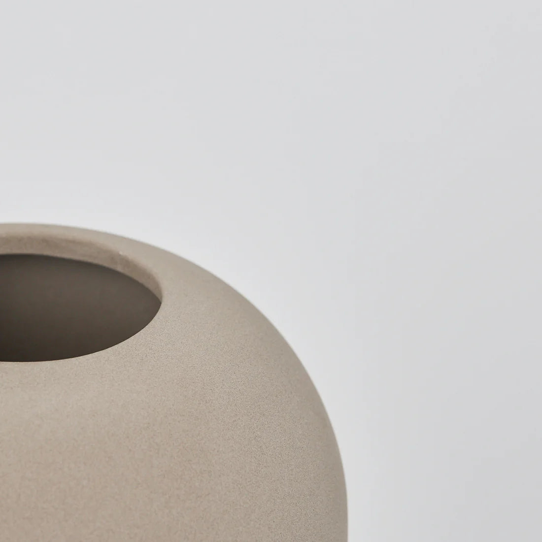 KRISTINA DAM studio Βάζο Βάζο Dome XSmall Ø16XH14CM Γκρεζ Τερακότα KRISTINA DAM studio
