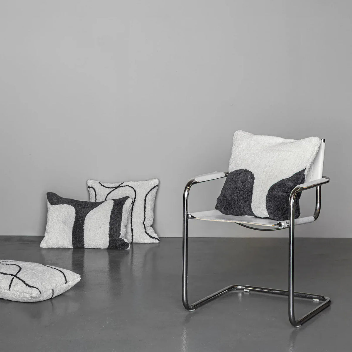 Κάλυμμα Μαξιλαριού Shadow - Off White Μαύρο Σχέδιο 100% Βαμβάκι W40 x L60 cm METTE DITMER