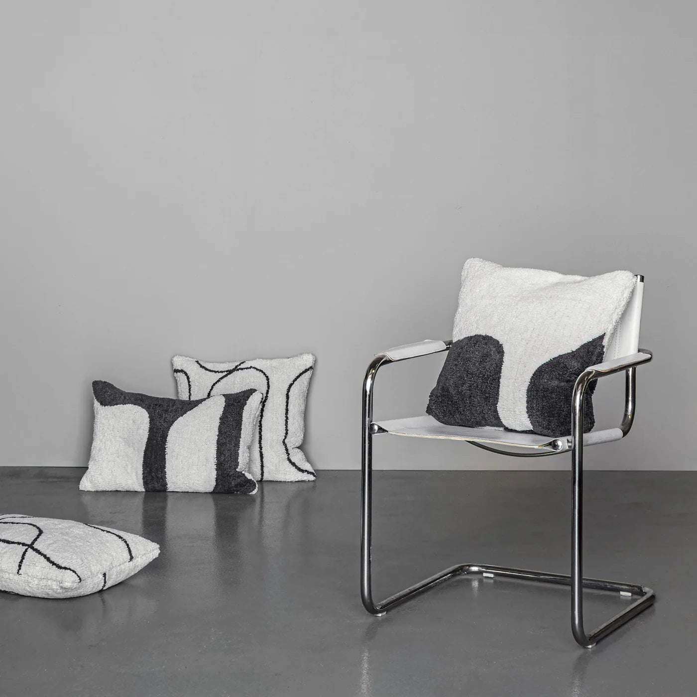 Κάλυμμα Μαξιλαριού Shadow - Off White Μαύρο Σχέδιο 100% Βαμβάκι W50 x L50 cm METTE DITMER