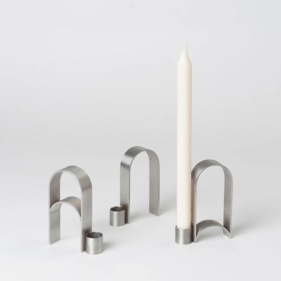 KRISTINA DAM studio Βάζο Κυροπήγιο Arch Ανοξείδωτο Ατσάλι Ασημί W60XD2.5XH12CM KRISTINA DAM studio