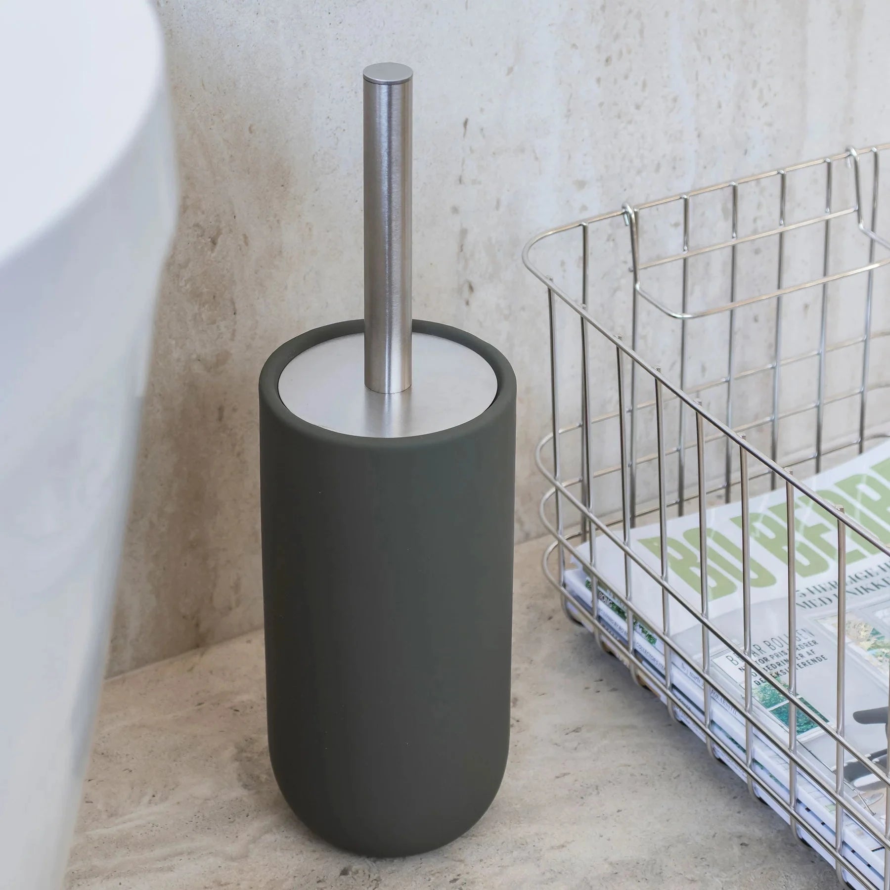 METTE DITMER Είδη Μπάνιου Πιγκάλ Μπάνιου Lotus Play - Κεραμικό Ματ Σκούρο Πράσινο Κόκκινη Λαβή - Ανταλλακτική Λαβή Ασημί H21 x Ø10 cm METTE DITMER