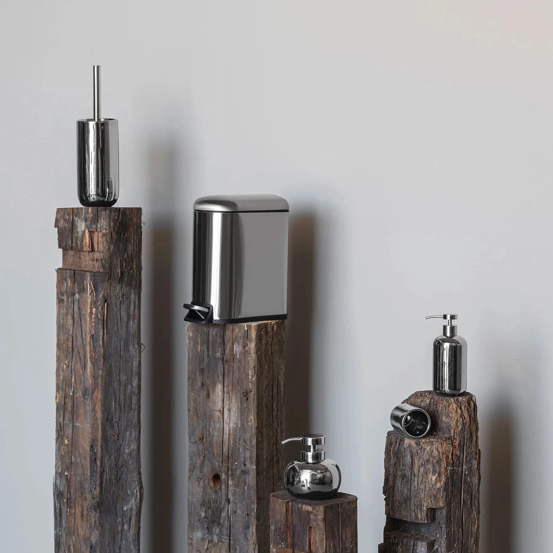 METTE DITMER Είδη Μπάνιου Πιγκάλ Μπάνιου Lotus - Κεραμικό Ασημί H21 x Ø10 cm METTE DITMER