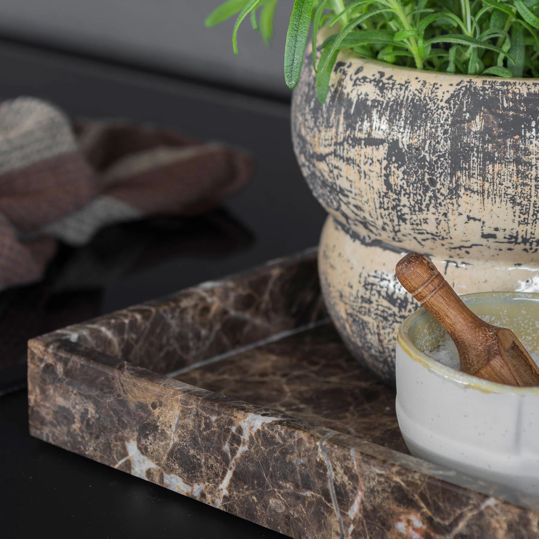 Διακοσμητικός Δίσκος Marble Large - Μάρμαρο Καφέ W30 x L40 x H4 cm METTE DITMER