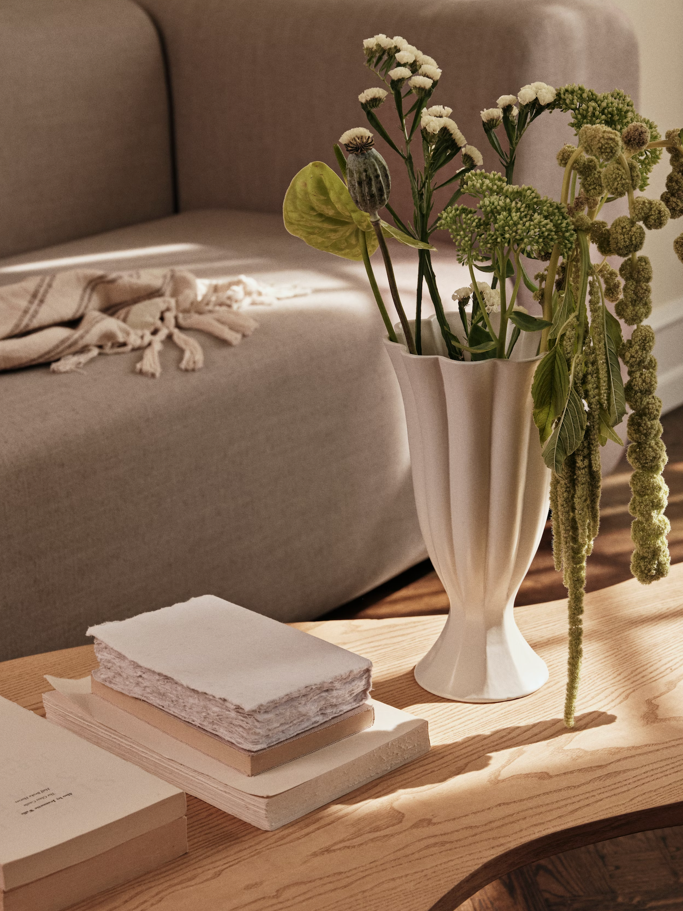 Broste Copenhagen ΒΑΖΟ Βάζο Heli Big Μπεζ Glazed Stoneware Ø17 x H30 cm Broste Copenhagen