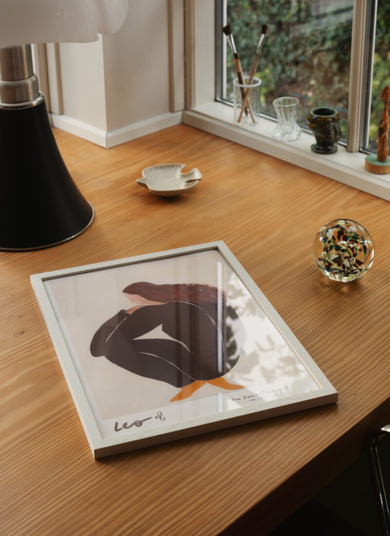 THE POSTER CLUB Poster Πόστερ Leo - Μαύρο Μπεζ Καφέ 50 x 70 cm THE POSTER CLUB