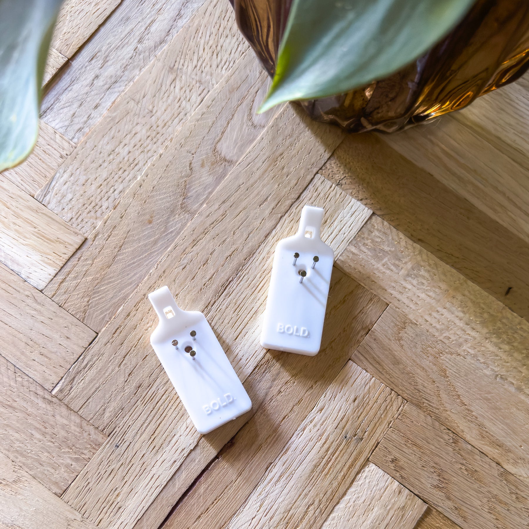 Λευκοί Γάντζοι Τοίχου - Σετ Των 2 τμχ H5.5 x W2.3 cm INCADO