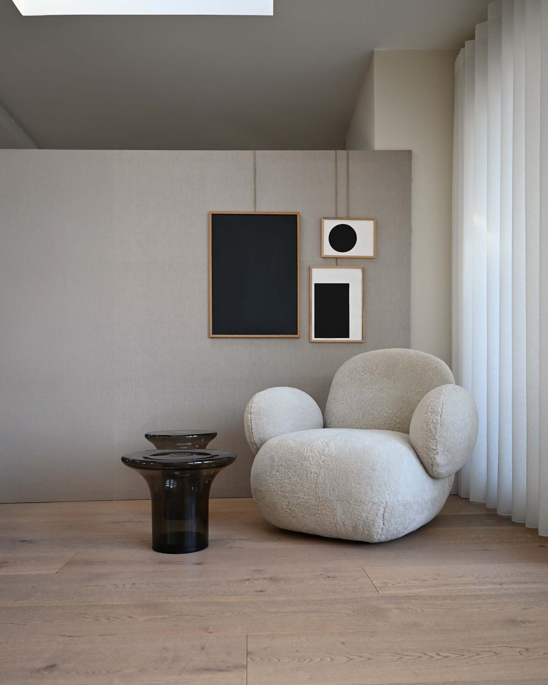 Βοηθητικό Τραπέζι Trumpet Low - Γυαλί Smoked Forest H35 x W45 x L45 cm 101 COPENHAGEN