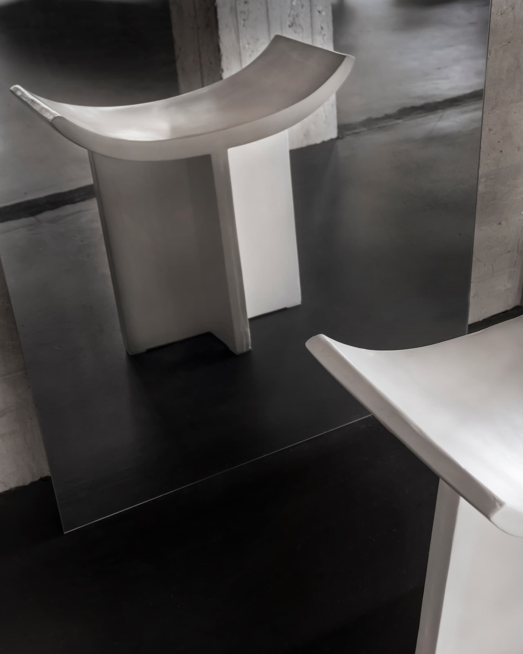 Σκαμπό Brutus - Λευκό Σκυρόδεμα Από Ίνες H54 x W30 x L60 cm 101 COPENHAGEN