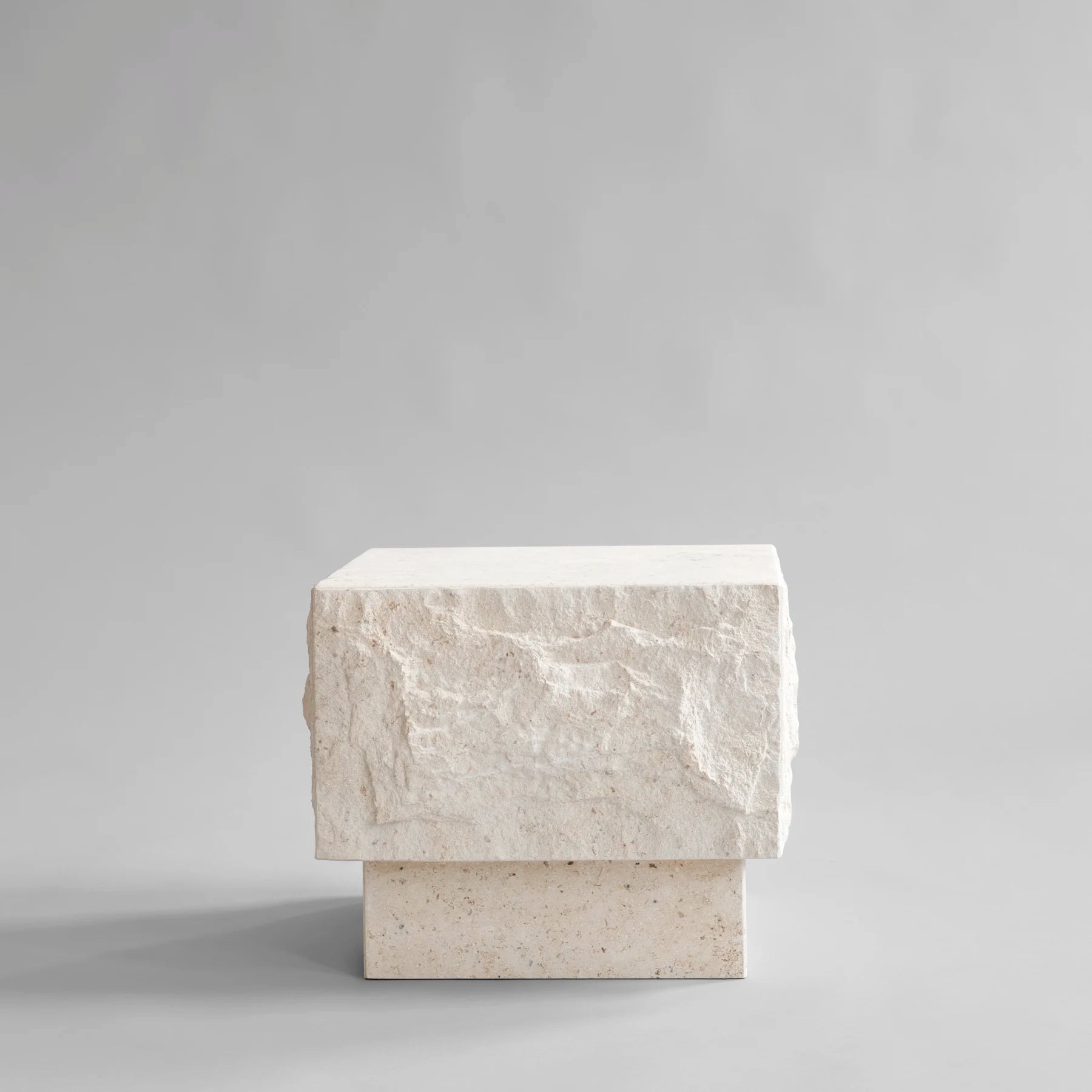 101 COPENHAGEN Τραπέζι Τραπέζι Temple Low Εκρού Σκυρόδεμα 55x65x43cm 101 COPENHAGEN