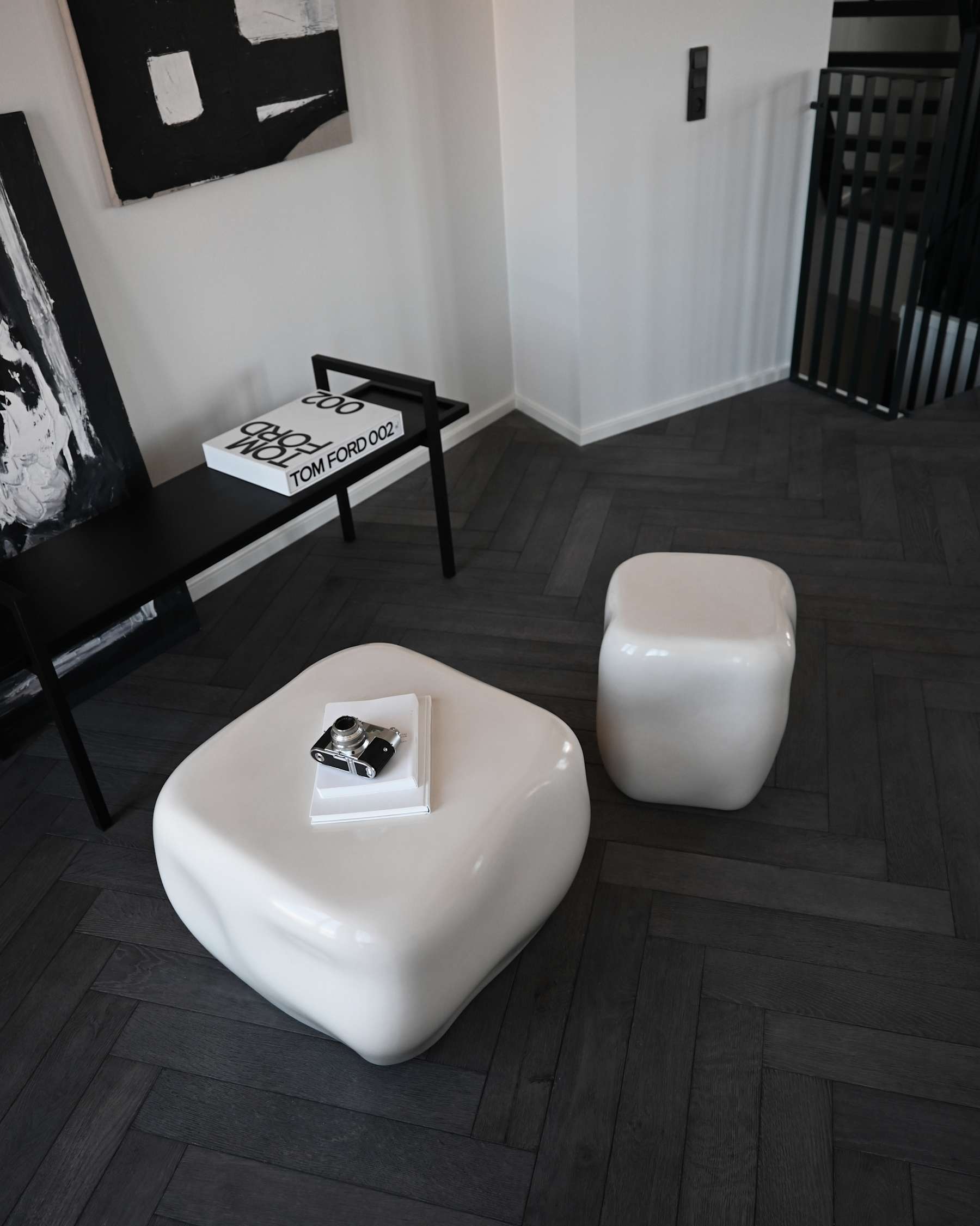 Κεραμικό Τραπεζάκι Καφέ Ishi Mini - Υψηλής Γυαλάδας Άσπρο Birch H40,5 x W30,5 x L30 cm101 COPENHAGEN