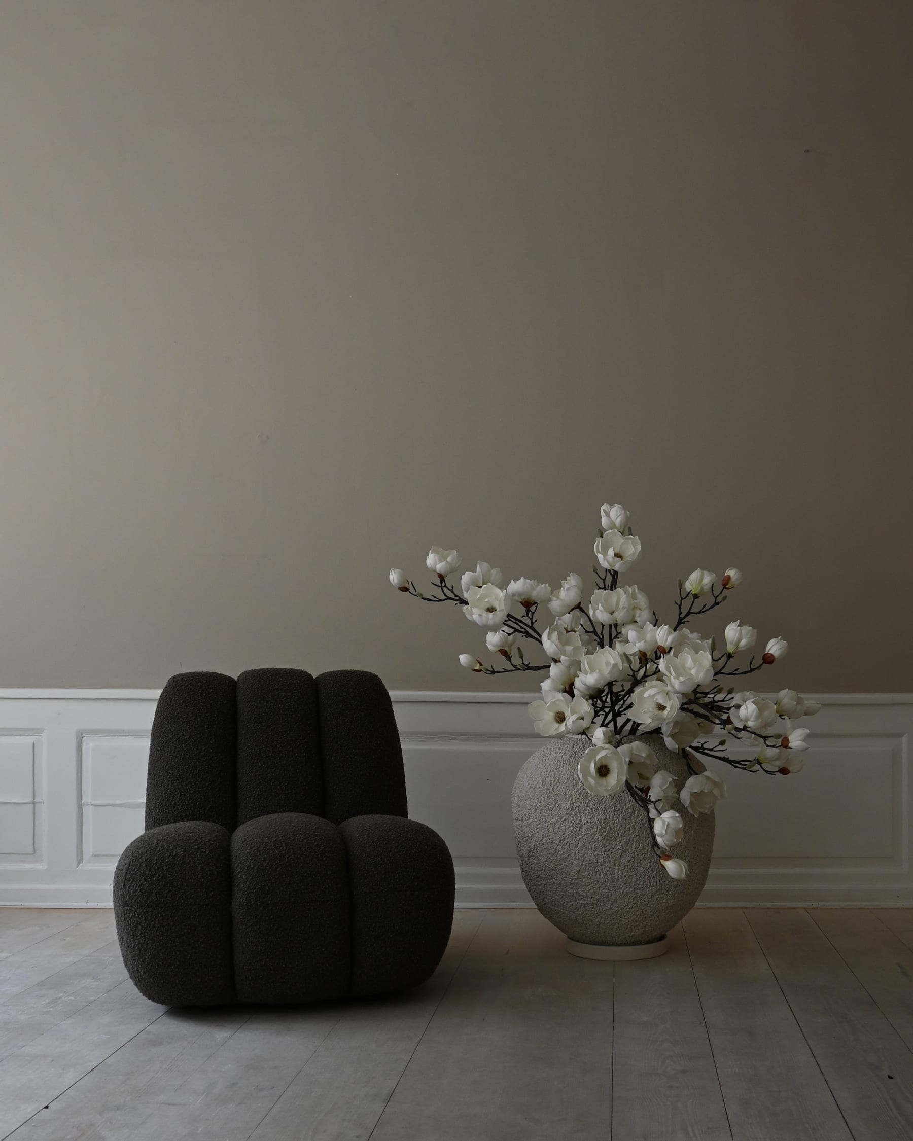 101 COPENHAGEN Πολυθρόνα Πολυθρόνα Toe Chair (A2635) Μπουκλέ Ύφασμα Σκούρο Taupe L70xW80xH72 cm 101 COPENHAGEN