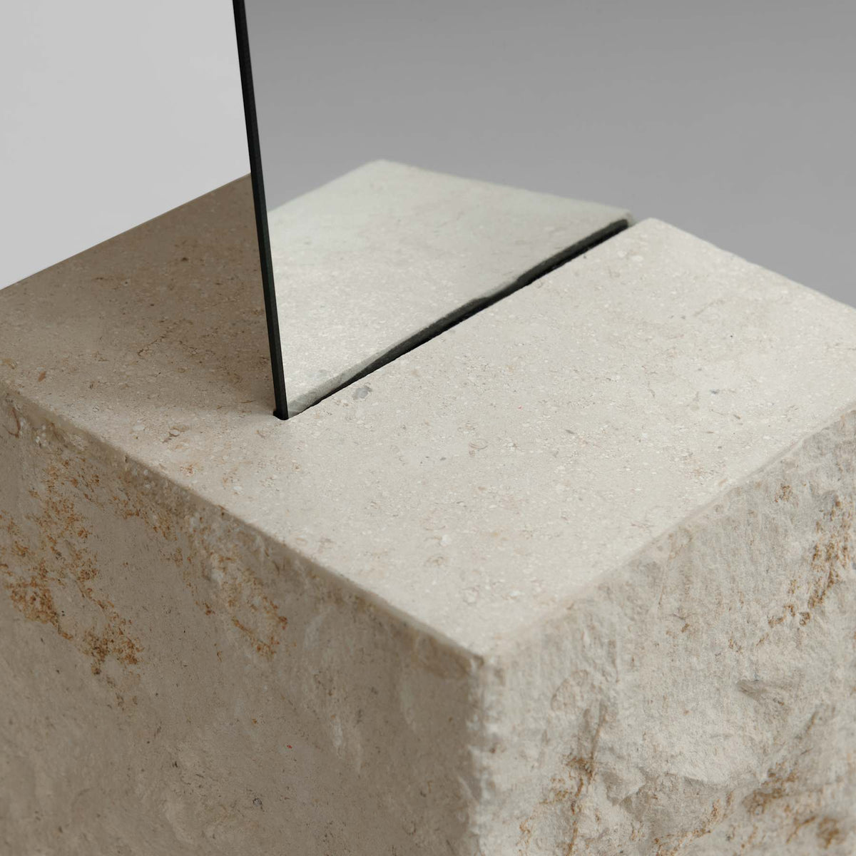 Καθρέφτης Kubis - Ασβεστόλιθος H168 x W45 x L23.5 cm 101 COPENHAGEN