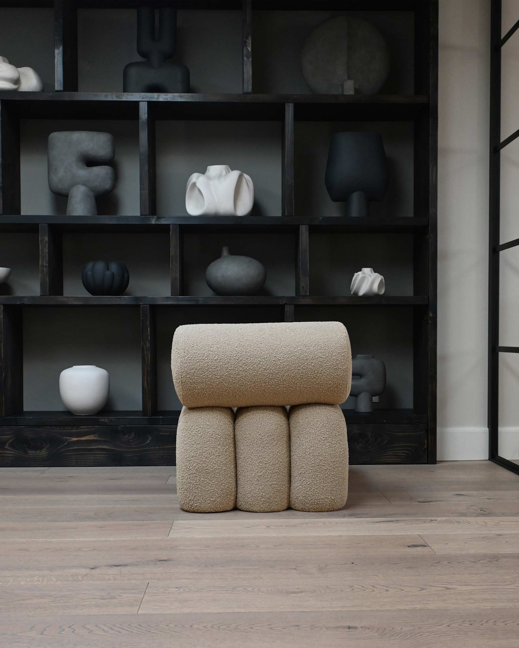 Πολυθρόνα Σαλονιού Foku - Μπουκλέ Ύφασμα Smoked Sand H70 x W65 x L90 cm 101 COPENHAGEN