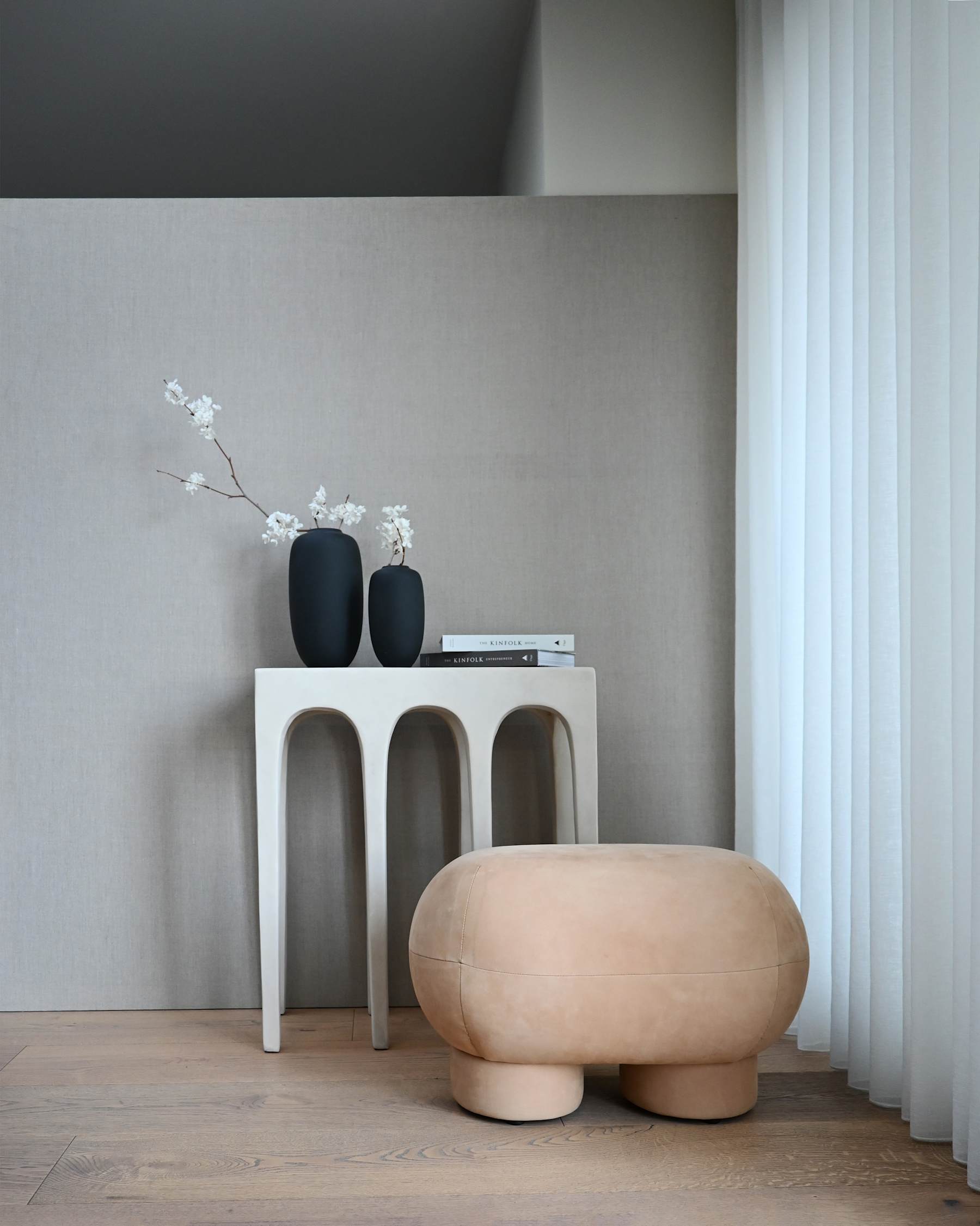 Πάγκος Big Foot Petit - Δέρμα Nubuck H47 x W40 x L70 cm 101 COPENHAGEN