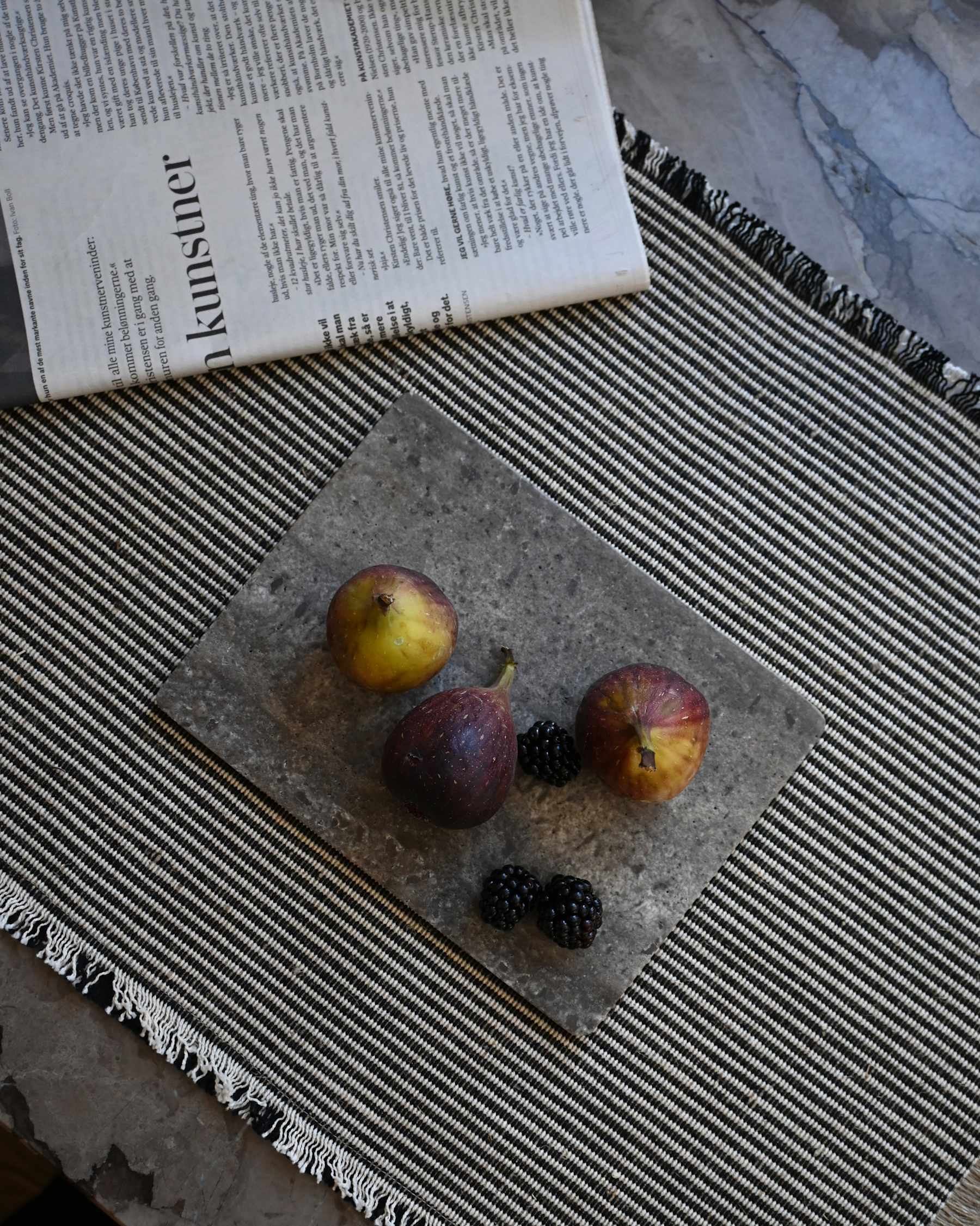 101 COPENHAGEN Δίσκος Σερβιρίσματος Δίσκος Enkei Tray Rectangular Petit Τραβερτίνη Γήινες Αποχρώσεις L20 x W15 x H0.9 cm 101 COPENHAGEN