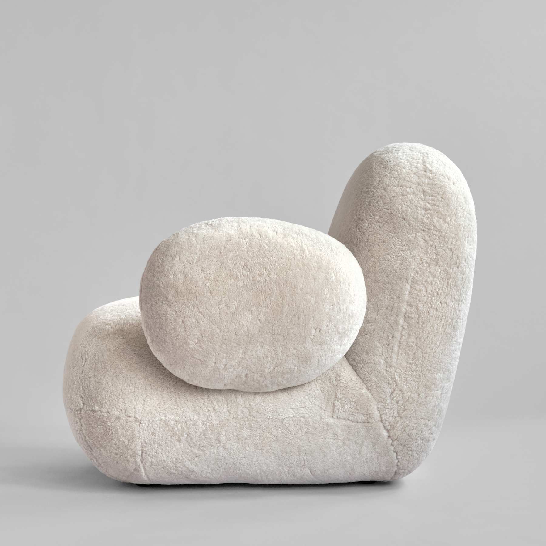 Πολυθρόνα Toe Armchair Flat / Sandshell / Sheepskin L94 x W100 x H80 101 COPENHAGEN