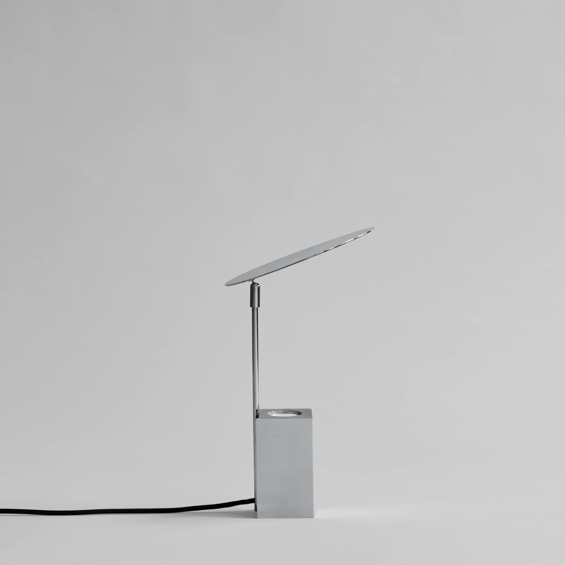 Επιτραπέζιο Φωτιστικό Reflect Lamp - Μεταλλικό Χρώμιο L8 x W8 x H39 cm E14 101 COPENHAGEN