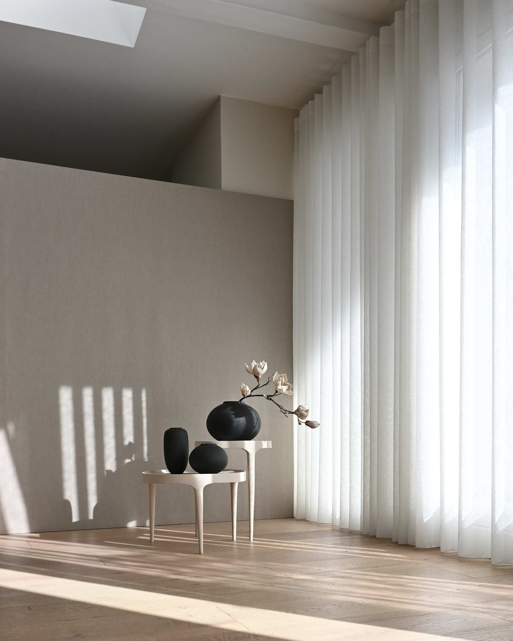 Τραπέζι Phantom Tall - Μεταλλικό Υπόλευκο Birch H50 x W40 x L40 cm 101 COPENHAGEN