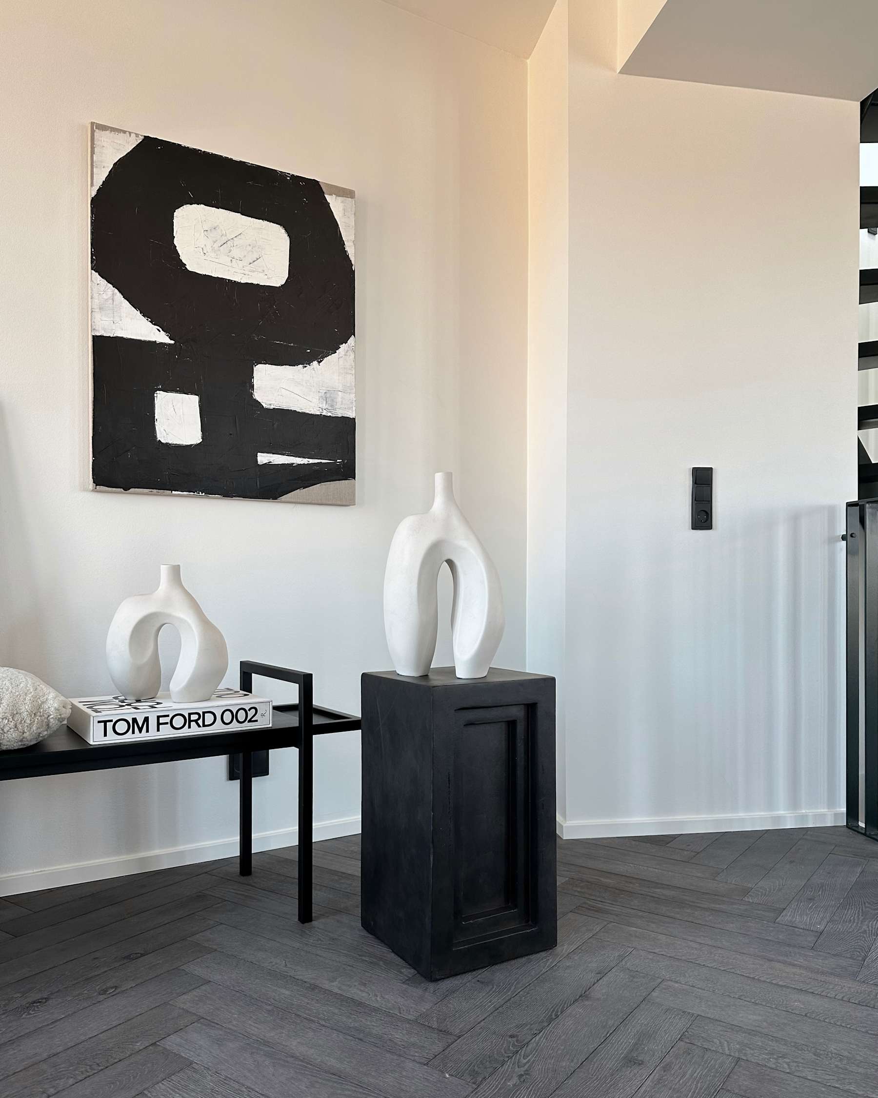 101 COPENHAGEN ΒΑΖΟ Βάζο Ni Medio / Απόχρωση Birch / Κεραμικό L24 / W21 / H43 CM 101 COPENHAGEN