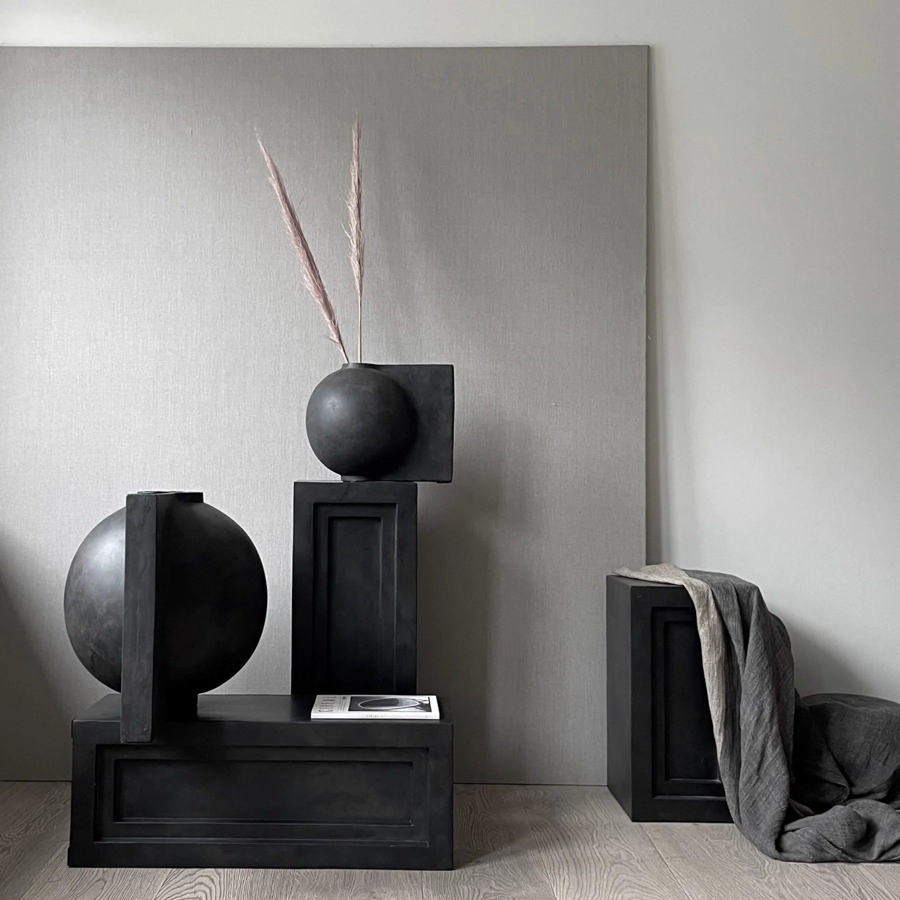 101 COPENHAGEN Βάζο Offset mini Κεραμικό Διακοσμητικό Βάζο Καφέ/Μαύρο H30cmØ28cm 30cm 101 COPENHAGEN