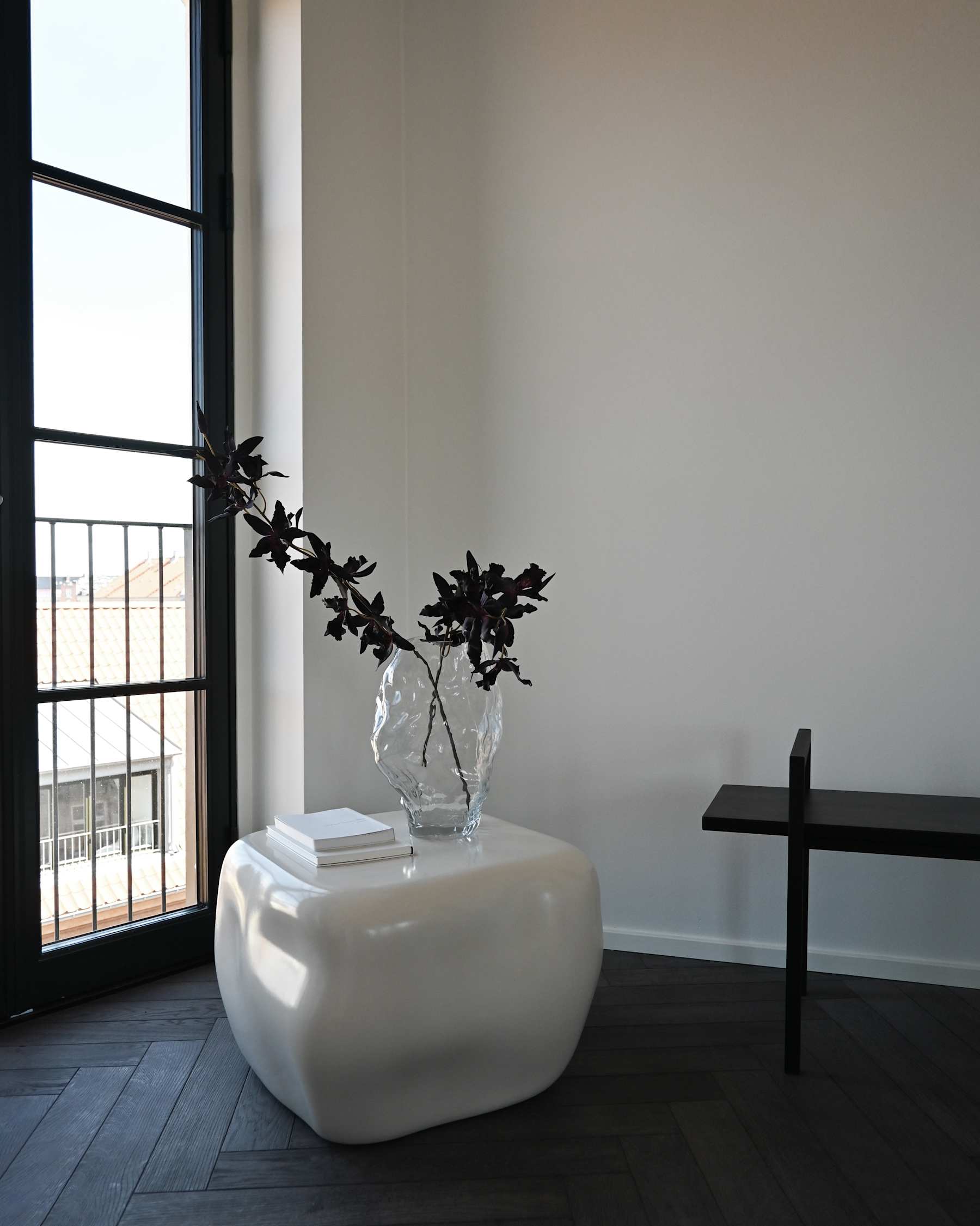 Κεραμικό Τραπεζάκι Καφέ Ishi Medio - Υψηλής Γυαλάδας Άσπρο Birch H40,5 x W55 x L55 cm 101 COPENHAGEN