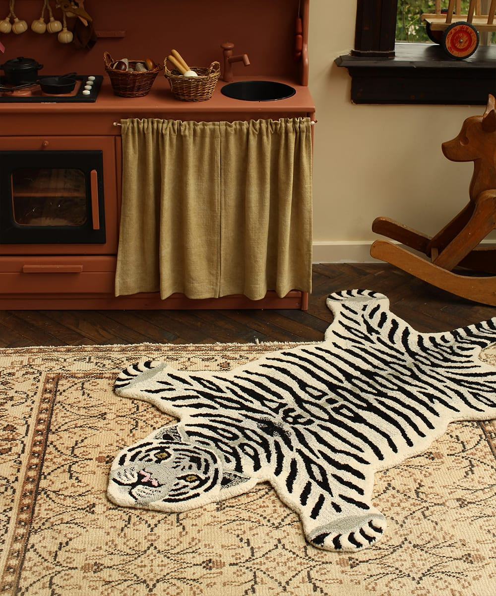 Χαλί Snowy Tiger Large - Μάλλινο Βαμβακερό Άσπρο Μαύρο 150 x 90 x 2 cm Doing Goods