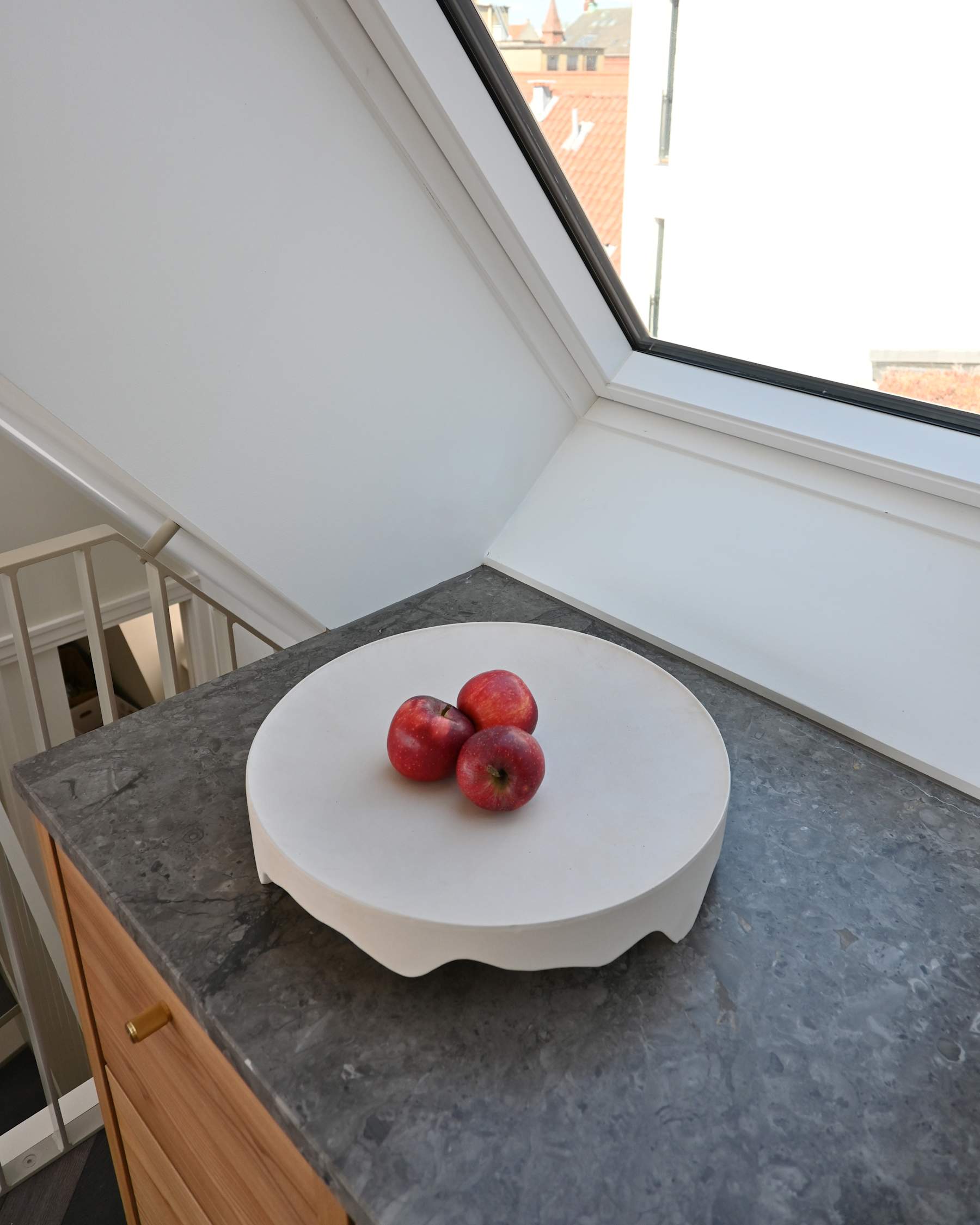 101 COPENHAGEN Δίσκος Σερβιρίσματος Δίσκος Σερβιρίσματος Iwa Big / Κεραμικός / Απόχρωση Birch L43 / W43 / H8 CM 101 COPENHAGEN