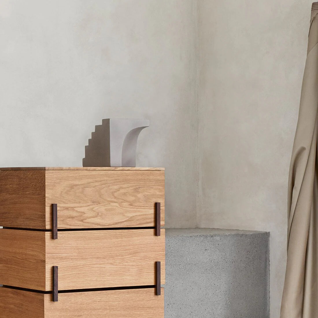 KRISTINA DAM studio Γλυπτό Γλυπτό Stair Τερακότα Light Γκρι W16,5 x D16,5 x H16,5 cm KRISTINA DAM studio