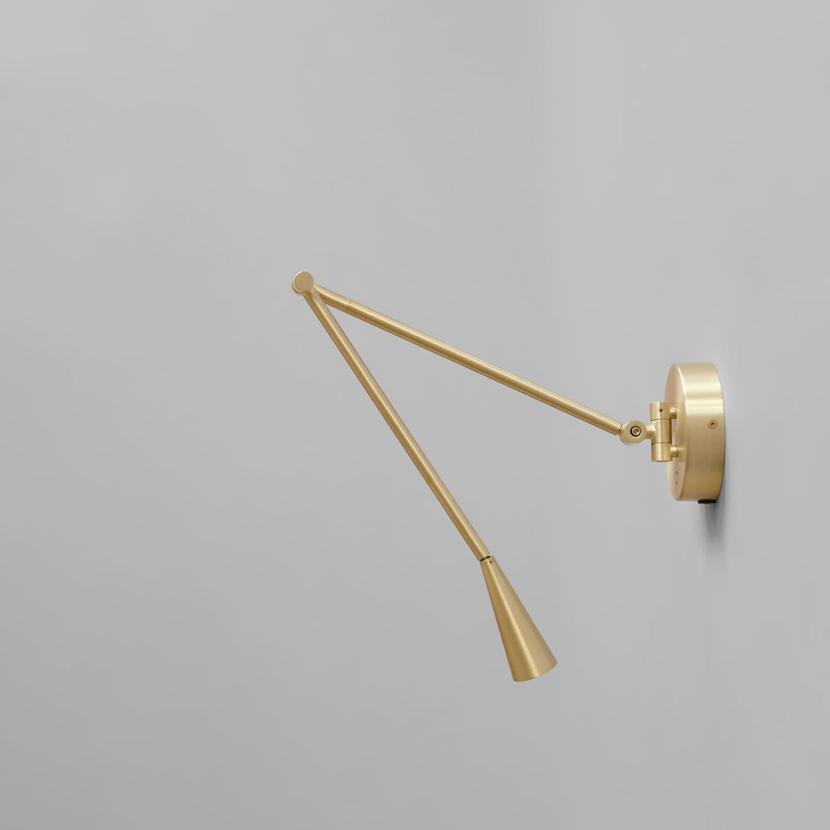 Φωτιστικό Τοίχου Snake - Αλουμίνιο Brass H42 x W12 x L12 cm 101 COPENHAGEN