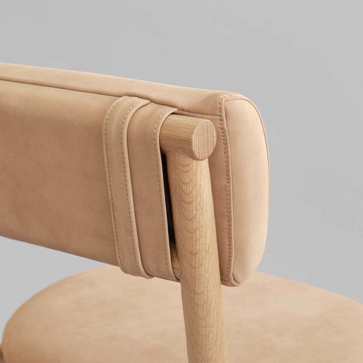 Καρέκλα Τραπεζαρίας Nama - Φυσική Δρυς Δέρμα Nubuck H79,5 x W54 x L50 cm 101 COPENHAGEN