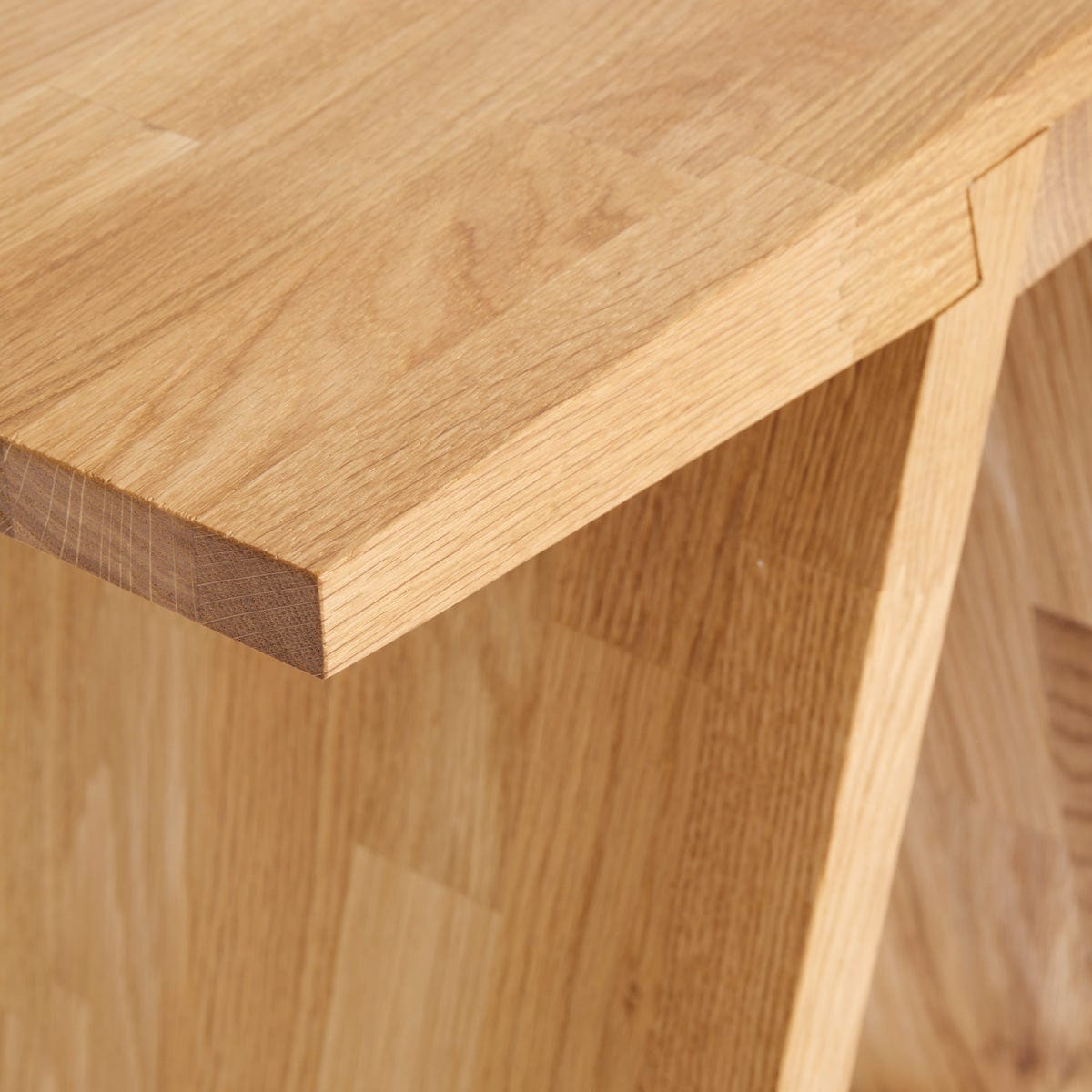 MUUBS Σκαμπό Angle Σκαμπό Ξύλινο Φυσικό W: 45 H: 45 D: 29 cm MUUBS