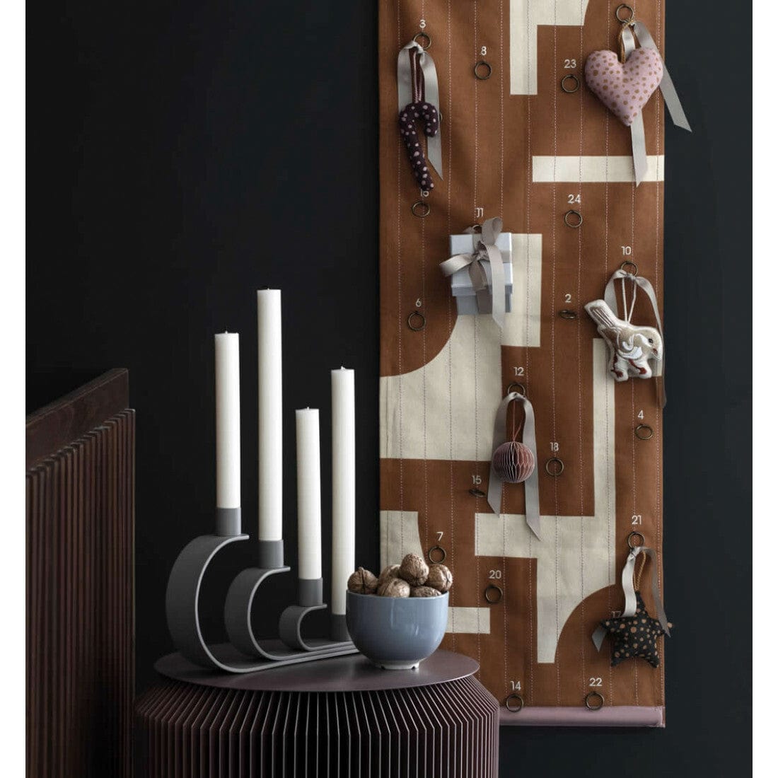 Broste Copenhagen Κηροπήγιο Nami Μεταλλικό Κηροπήγιο Μπεζ Taupe/Γκρι, 16x27cm Broste Copenhagen