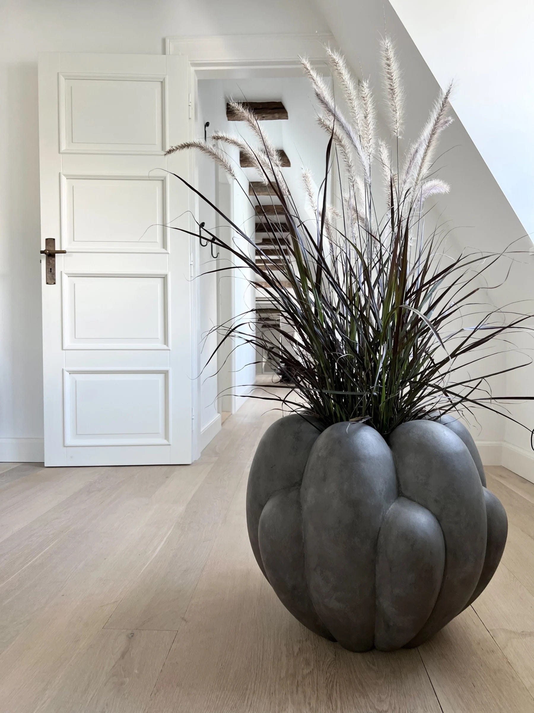 101 COPENHAGEN Βάζο Βάζο Δαπέδου Bloom Big Γκρι Σκούρο Κεραμικό L55 x W52 x H44cm 101 COPENHAGEN
