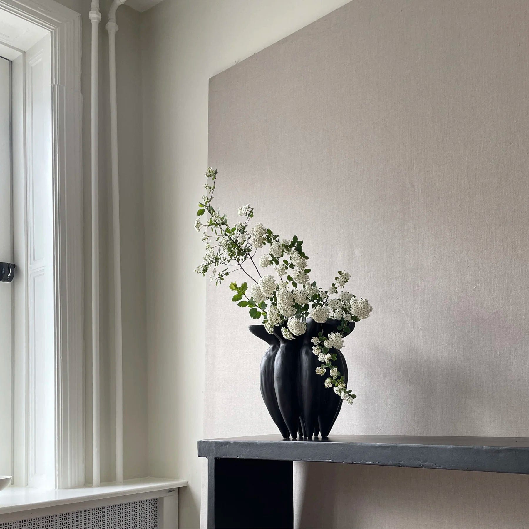 101 COPENHAGEN Βάζο Βάζο Lotus Mini Mαύρο/Καφέ Κεραμικό L32xW32xH35cm, 101 COPENHAGEN