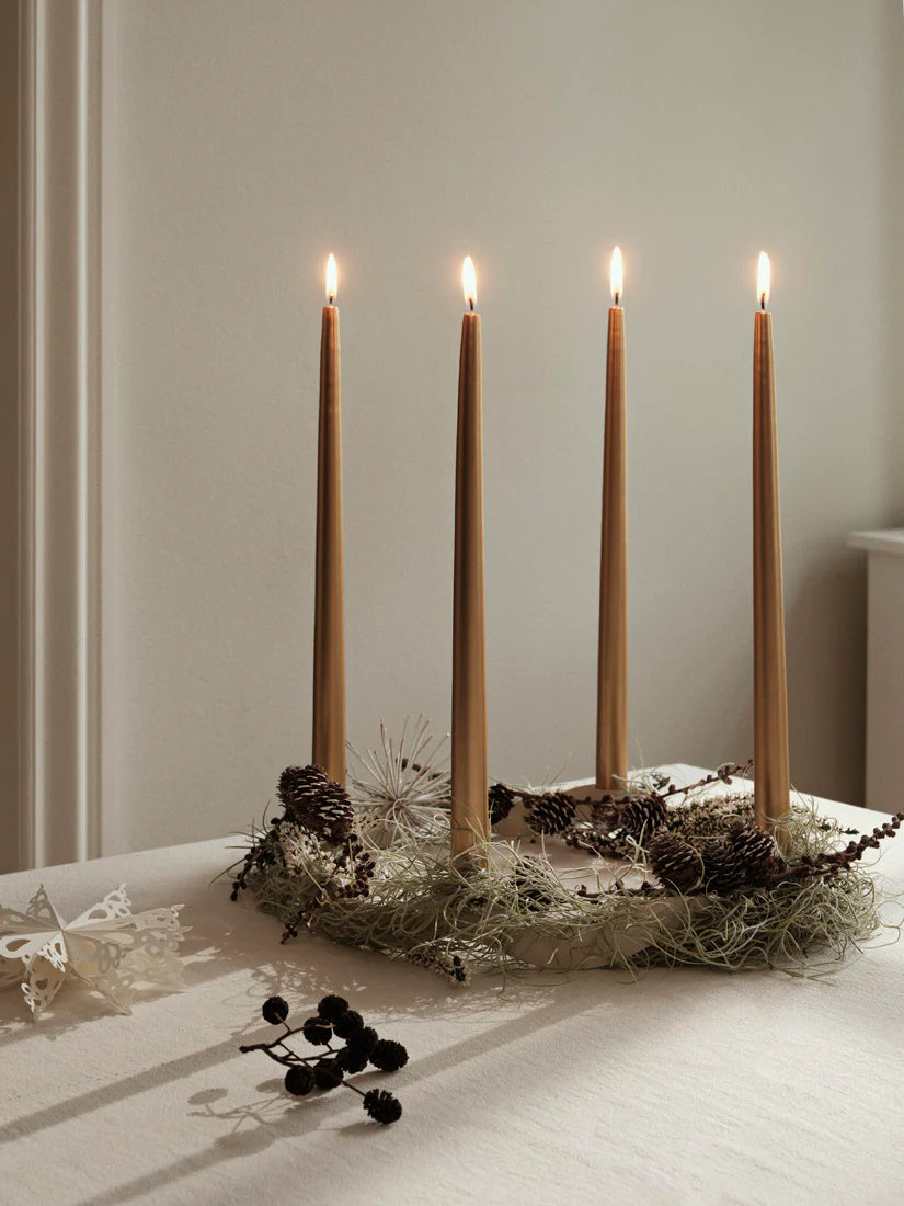 Κερί Smooth Taper - Χρυσό Γυαλιστερό Σετ 4 τμχ Burn Time 10.5 Hrs Ø2,2 x H38 cm Broste Copenhagen 